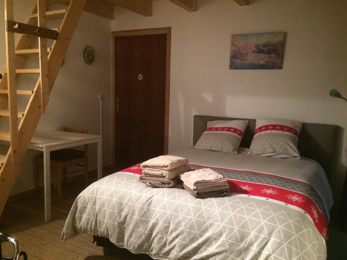 Le Saint Jo Bed and Breakfast La Féclaz Exteriör bild